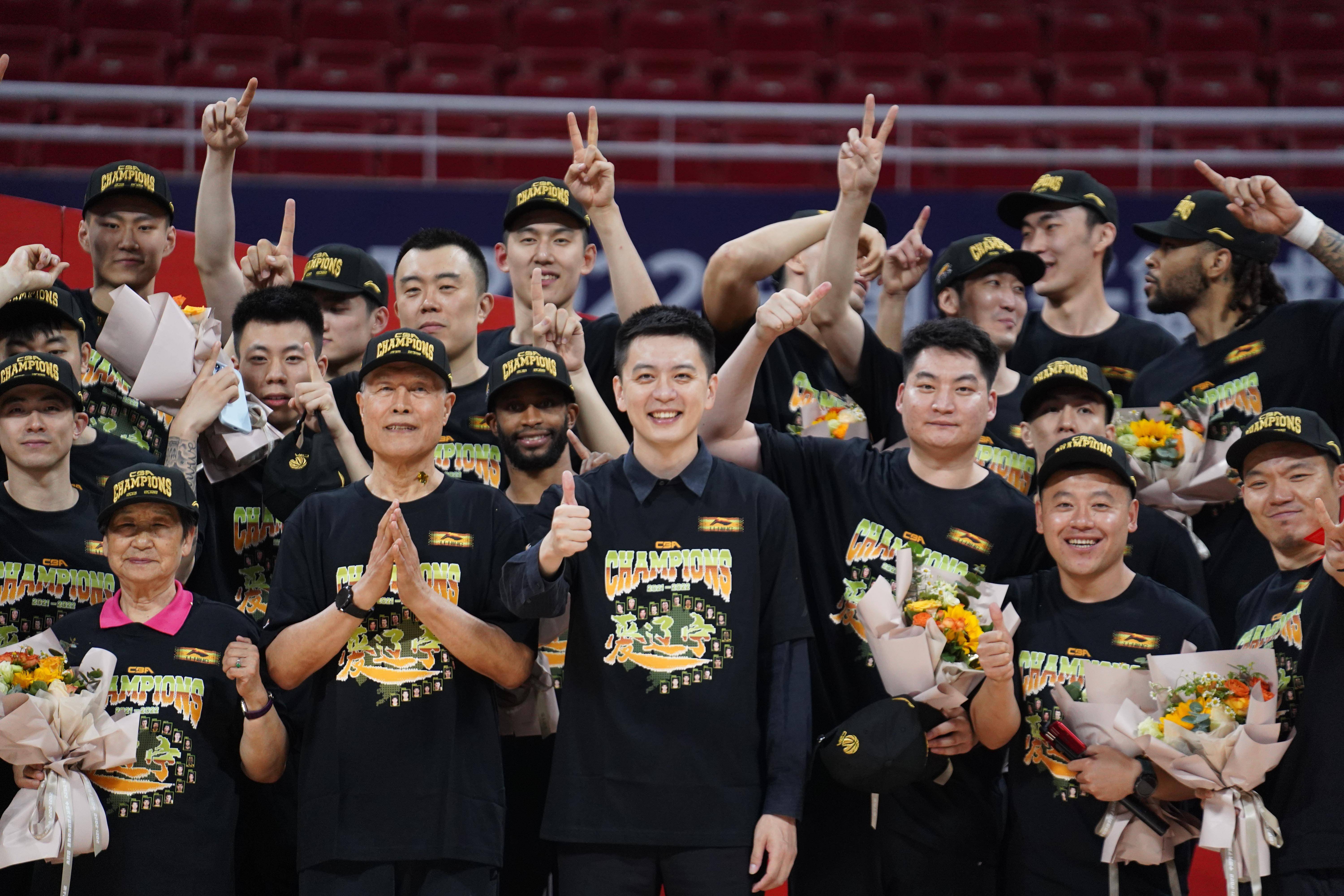 辽宁男篮离队12球员去向：2人退役，4人有下家，2人或旅欧深造